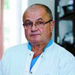 Un copil de numai 4 ani a fost operat laparoscopic de chist hidatic de către Prof.univ.dr. Dan Sabău